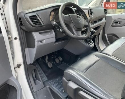 Білий Опель Віваро, об'ємом двигуна 1.5 л та пробігом 120 тис. км за 14800 $, фото 20 на Automoto.ua