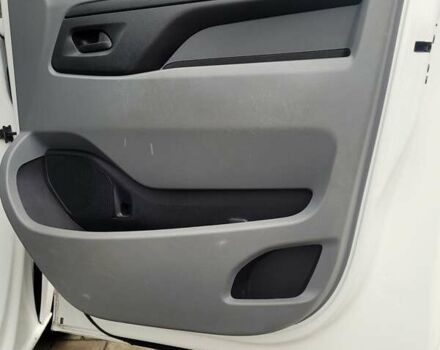 Белый Опель Виваро, объемом двигателя 2 л и пробегом 41 тыс. км за 22500 $, фото 14 на Automoto.ua