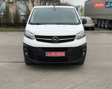 Белый Опель Виваро, объемом двигателя 2 л и пробегом 109 тыс. км за 19200 $, фото 2 на Automoto.ua