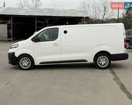 Белый Опель Виваро, объемом двигателя 2 л и пробегом 109 тыс. км за 19200 $, фото 3 на Automoto.ua