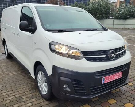 Белый Опель Виваро, объемом двигателя 2 л и пробегом 41 тыс. км за 22500 $, фото 2 на Automoto.ua