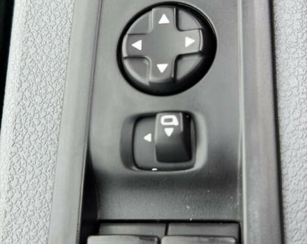 Белый Опель Виваро, объемом двигателя 2 л и пробегом 109 тыс. км за 19200 $, фото 25 на Automoto.ua