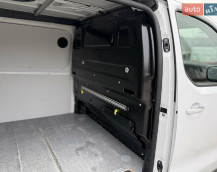 Белый Опель Виваро, объемом двигателя 2 л и пробегом 109 тыс. км за 19200 $, фото 12 на Automoto.ua