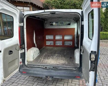 Білий Опель Віваро, об'ємом двигуна 2 л та пробігом 339 тис. км за 7900 $, фото 2 на Automoto.ua