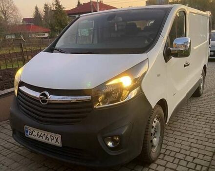 Белый Опель Виваро, объемом двигателя 1.6 л и пробегом 130 тыс. км за 15000 $, фото 1 на Automoto.ua