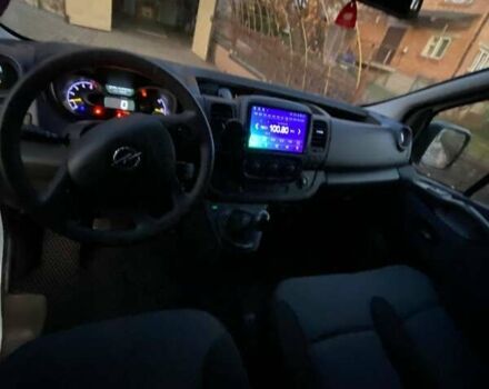 Белый Опель Виваро, объемом двигателя 1.6 л и пробегом 130 тыс. км за 15000 $, фото 16 на Automoto.ua