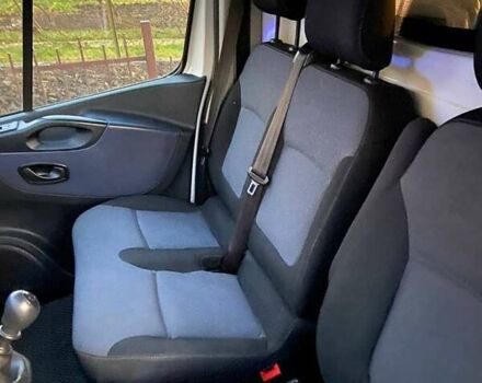 Белый Опель Виваро, объемом двигателя 1.6 л и пробегом 130 тыс. км за 15000 $, фото 22 на Automoto.ua