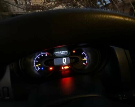 Белый Опель Виваро, объемом двигателя 1.6 л и пробегом 130 тыс. км за 15000 $, фото 19 на Automoto.ua