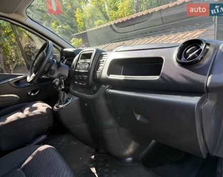 Белый Опель Виваро, объемом двигателя 1.6 л и пробегом 325 тыс. км за 11600 $, фото 4 на Automoto.ua