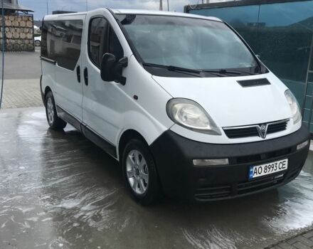Белый Опель Виваро, объемом двигателя 1.9 л и пробегом 400 тыс. км за 5500 $, фото 4 на Automoto.ua