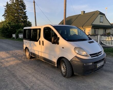 Белый Опель Виваро, объемом двигателя 1.9 л и пробегом 437 тыс. км за 5500 $, фото 3 на Automoto.ua