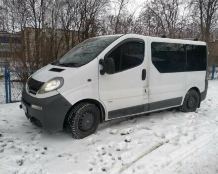 Белый Опель Виваро, объемом двигателя 2.5 л и пробегом 456 тыс. км за 6500 $, фото 2 на Automoto.ua