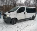 Белый Опель Виваро, объемом двигателя 2.5 л и пробегом 456 тыс. км за 6500 $, фото 2 на Automoto.ua