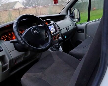 Білий Опель Віваро, об'ємом двигуна 1.9 л та пробігом 360 тис. км за 6400 $, фото 8 на Automoto.ua