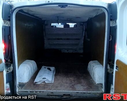 Білий Опель Віваро, об'ємом двигуна 1.9 л та пробігом 360 тис. км за 6400 $, фото 2 на Automoto.ua