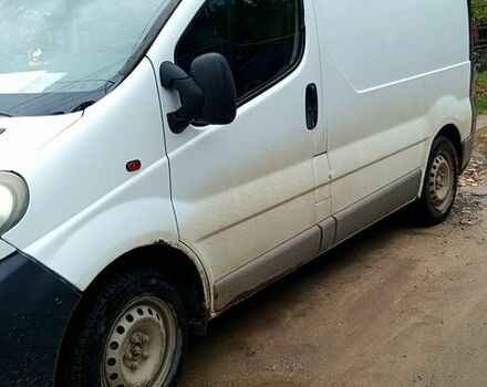 Белый Опель Виваро, объемом двигателя 1.9 л и пробегом 320 тыс. км за 5000 $, фото 2 на Automoto.ua