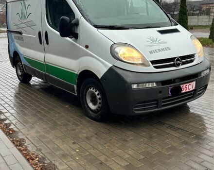 Белый Опель Виваро, объемом двигателя 1.9 л и пробегом 350 тыс. км за 3700 $, фото 2 на Automoto.ua