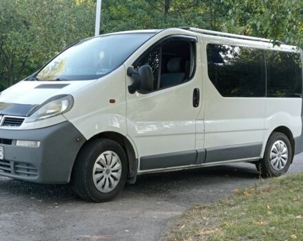 Белый Опель Виваро, объемом двигателя 1.9 л и пробегом 320 тыс. км за 8500 $, фото 2 на Automoto.ua