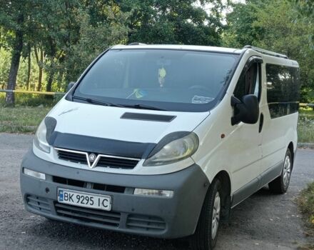 Белый Опель Виваро, объемом двигателя 1.9 л и пробегом 320 тыс. км за 8500 $, фото 5 на Automoto.ua