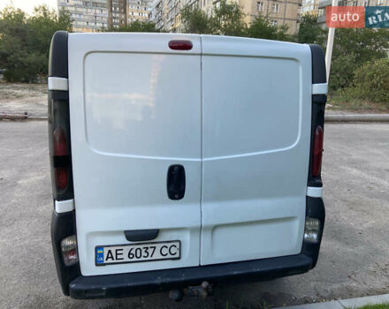 Белый Опель Виваро, объемом двигателя 1.9 л и пробегом 548 тыс. км за 6399 $, фото 8 на Automoto.ua