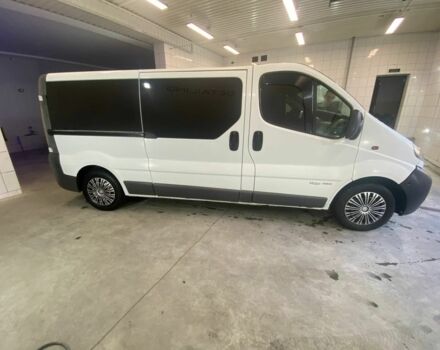 Белый Опель Виваро, объемом двигателя 1.9 л и пробегом 370 тыс. км за 6500 $, фото 5 на Automoto.ua