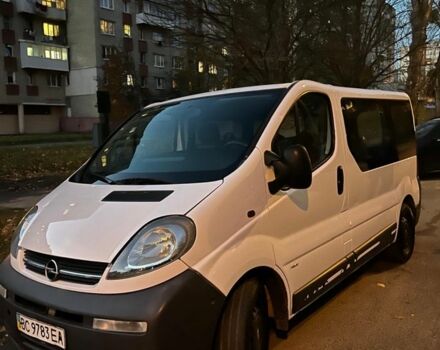 Белый Опель Виваро, объемом двигателя 1.9 л и пробегом 384 тыс. км за 7600 $, фото 2 на Automoto.ua