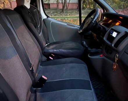 Белый Опель Виваро, объемом двигателя 1.9 л и пробегом 384 тыс. км за 7600 $, фото 5 на Automoto.ua