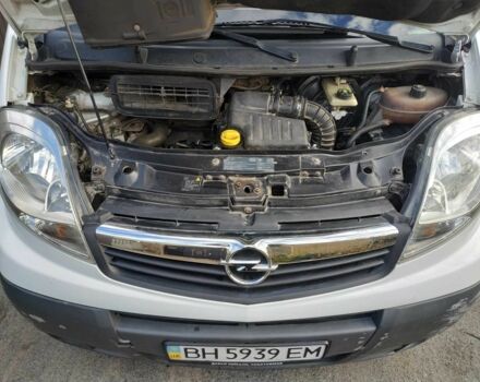Белый Опель Виваро, объемом двигателя 2.5 л и пробегом 147 тыс. км за 8700 $, фото 12 на Automoto.ua