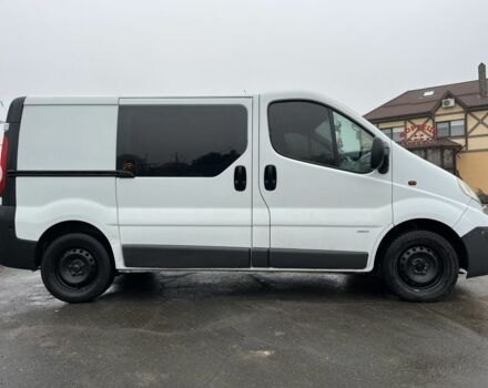 Білий Опель Віваро, об'ємом двигуна 2 л та пробігом 270 тис. км за 6999 $, фото 5 на Automoto.ua