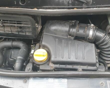 Белый Опель Виваро, объемом двигателя 2 л и пробегом 300 тыс. км за 7900 $, фото 15 на Automoto.ua