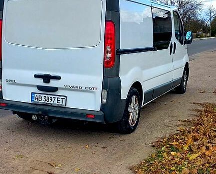Белый Опель Виваро, объемом двигателя 2 л и пробегом 245 тыс. км за 8300 $, фото 11 на Automoto.ua