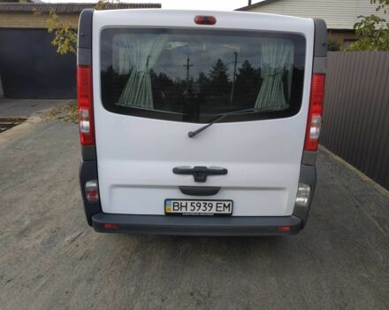 Белый Опель Виваро, объемом двигателя 2.5 л и пробегом 147 тыс. км за 8700 $, фото 5 на Automoto.ua