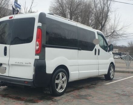 Белый Опель Виваро, объемом двигателя 2 л и пробегом 300 тыс. км за 7900 $, фото 1 на Automoto.ua