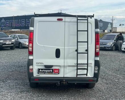 Белый Опель Виваро, объемом двигателя 2 л и пробегом 312 тыс. км за 6990 $, фото 7 на Automoto.ua