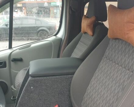 Белый Опель Виваро, объемом двигателя 2 л и пробегом 300 тыс. км за 7900 $, фото 6 на Automoto.ua