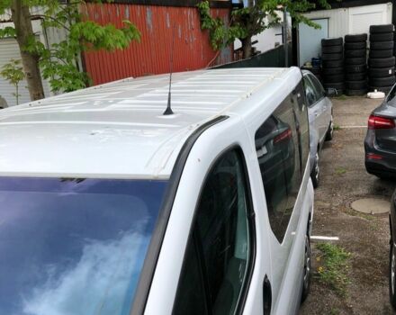 Белый Опель Виваро, объемом двигателя 2 л и пробегом 172 тыс. км за 3300 $, фото 3 на Automoto.ua