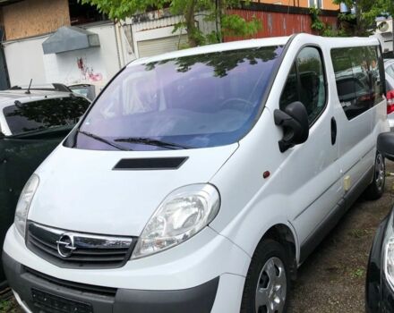 Белый Опель Виваро, объемом двигателя 2 л и пробегом 172 тыс. км за 3300 $, фото 4 на Automoto.ua