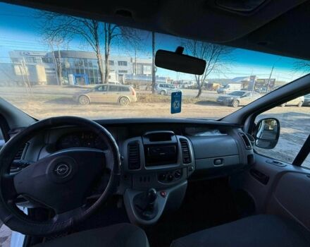 Белый Опель Виваро, объемом двигателя 2 л и пробегом 426 тыс. км за 5800 $, фото 14 на Automoto.ua