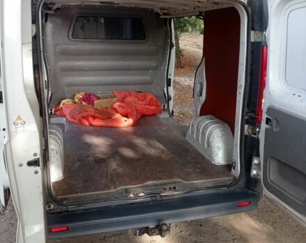 Белый Опель Виваро, объемом двигателя 2 л и пробегом 292 тыс. км за 8499 $, фото 4 на Automoto.ua