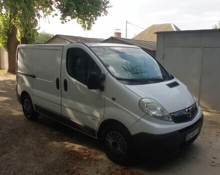 Белый Опель Виваро, объемом двигателя 2 л и пробегом 292 тыс. км за 8499 $, фото 3 на Automoto.ua