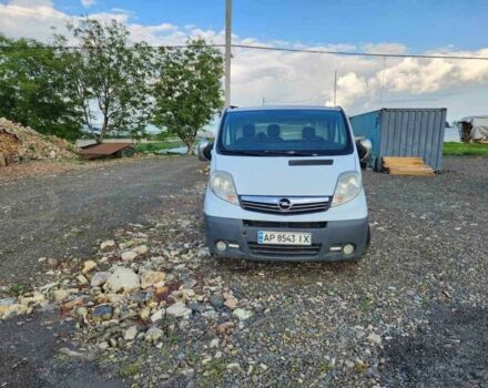 Белый Опель Виваро, объемом двигателя 2.5 л и пробегом 2 тыс. км за 5000 $, фото 1 на Automoto.ua