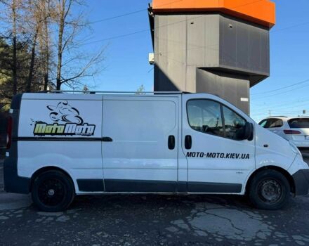 Белый Опель Виваро, объемом двигателя 2 л и пробегом 426 тыс. км за 5800 $, фото 5 на Automoto.ua