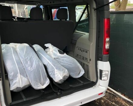 Белый Опель Виваро, объемом двигателя 2 л и пробегом 172 тыс. км за 3300 $, фото 7 на Automoto.ua