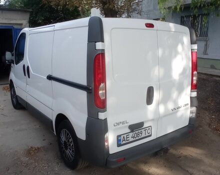 Белый Опель Виваро, объемом двигателя 2 л и пробегом 292 тыс. км за 8499 $, фото 2 на Automoto.ua