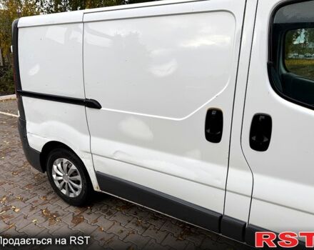 Белый Опель Виваро, объемом двигателя 2 л и пробегом 299 тыс. км за 8369 $, фото 4 на Automoto.ua