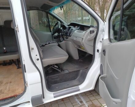 Белый Опель Виваро, объемом двигателя 2 л и пробегом 308 тыс. км за 8484 $, фото 5 на Automoto.ua