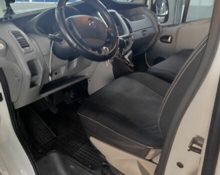 Белый Опель Виваро, объемом двигателя 0 л и пробегом 155 тыс. км за 11000 $, фото 5 на Automoto.ua