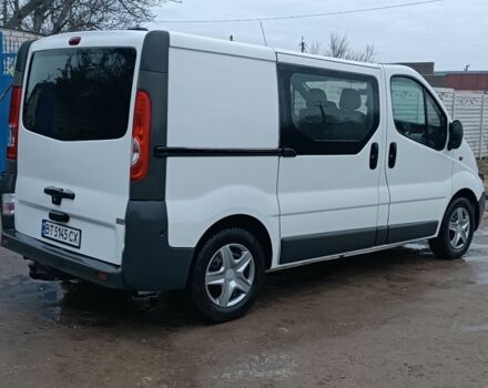 Опель Виваро 2011 в Херсоне на Automoto.ua Белый Опель Виваро, объемом двигателя 2.5 л и пробегом 297 тыс. км за 11000 $, фото 2 на Automoto.ua