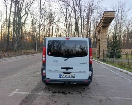 Білий Опель Віваро, об'ємом двигуна 2 л та пробігом 355 тис. км за 10000 $, фото 5 на Automoto.ua