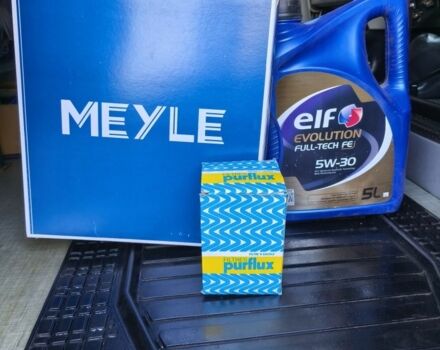 Белый Опель Виваро, объемом двигателя 2 л и пробегом 255 тыс. км за 10500 $, фото 8 на Automoto.ua